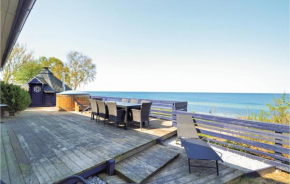 4 Bedroom Stunning Home In Strøby